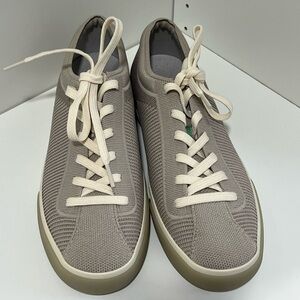 Rothy’s The Lace Up Sneaker - Size 9